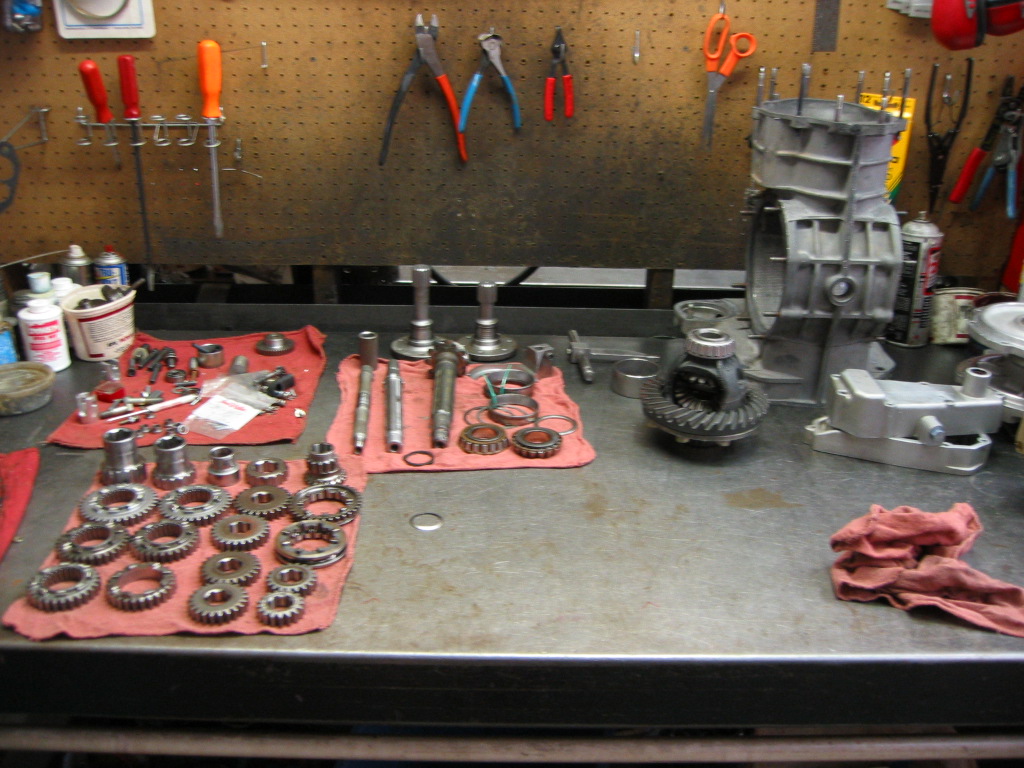 hewland_gearbox1.jpg
